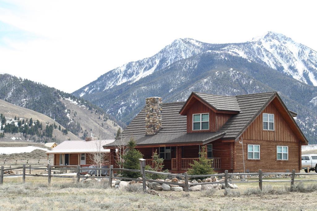 Montana Spirit Guest Lodge Cliff Lake Eksteriør bilde